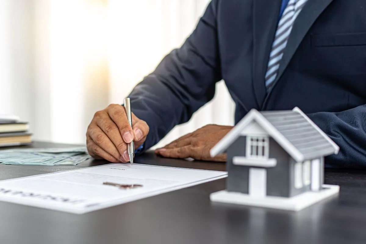 Real Estate Dispute Lawyer