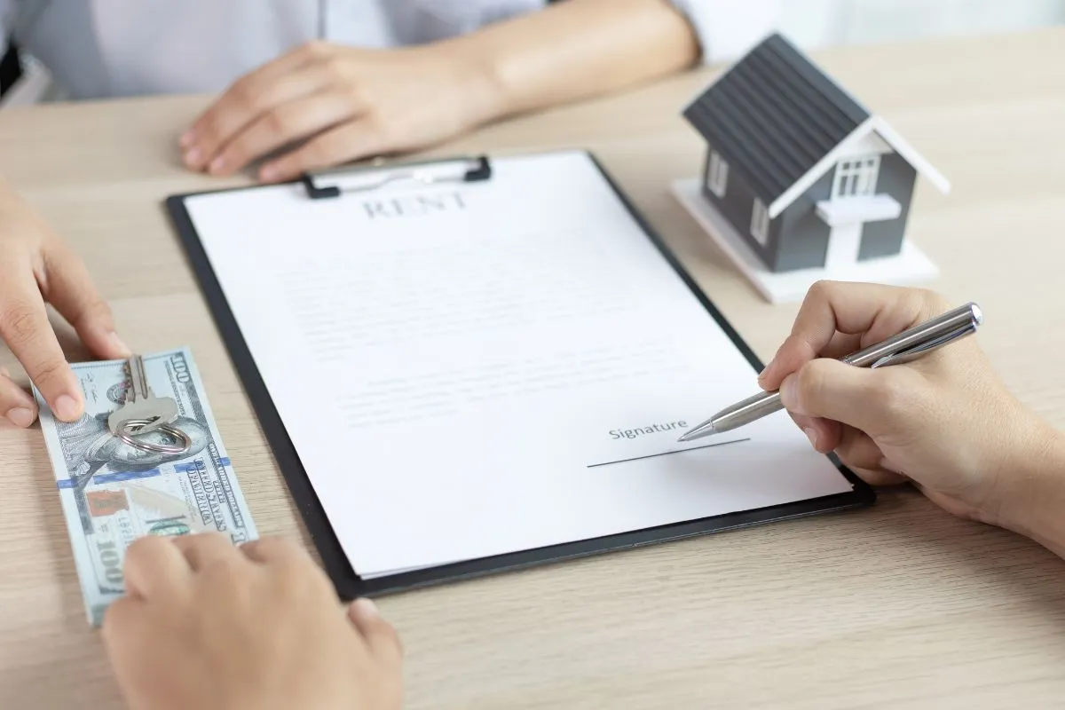 Commercial Lease Lawyer
