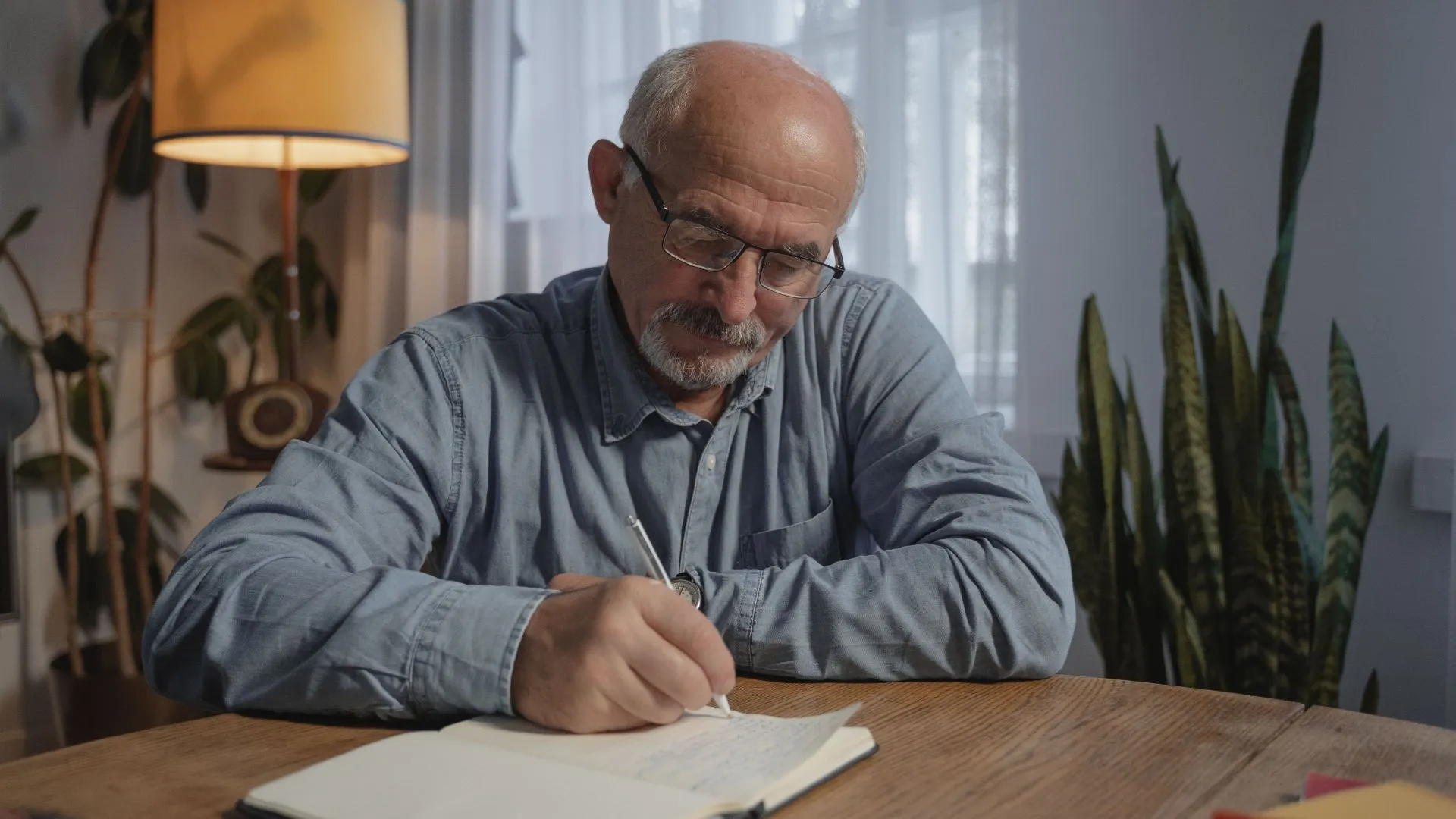 will writing in the uae