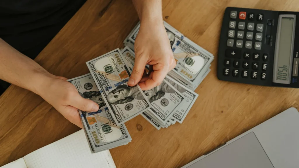 debt settlement lawyers in the uae